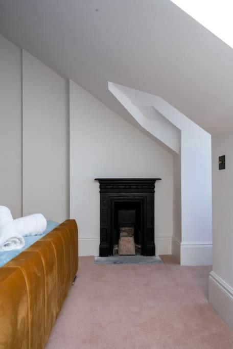 Luxury Duplex Penthouse On The Beach With Panoramic Sea Views Herne Bay Esterno foto