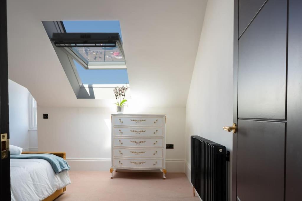 Luxury Duplex Penthouse On The Beach With Panoramic Sea Views Herne Bay Esterno foto