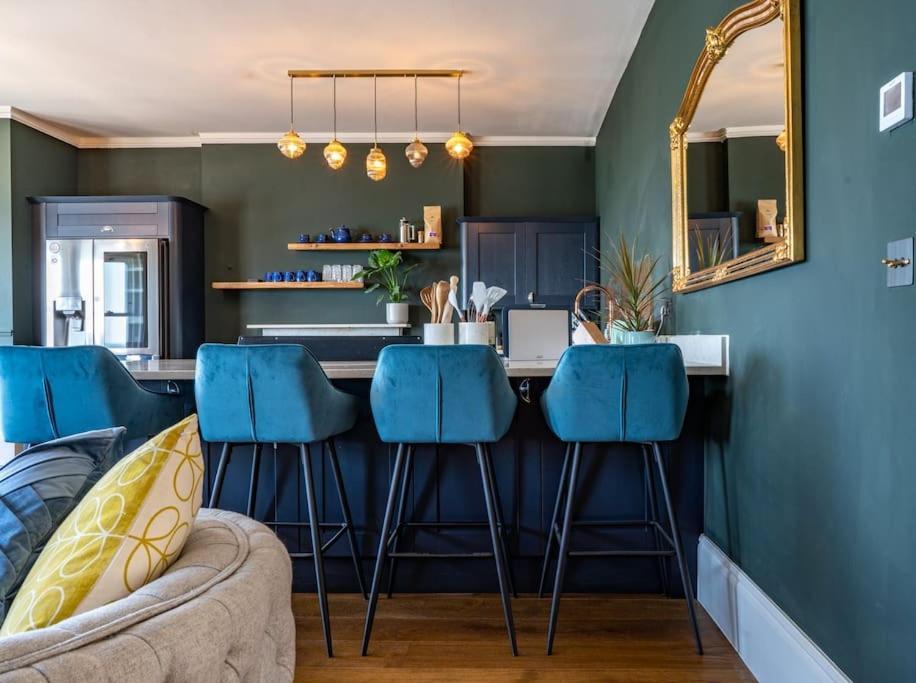 Luxury Duplex Penthouse On The Beach With Panoramic Sea Views Herne Bay Esterno foto