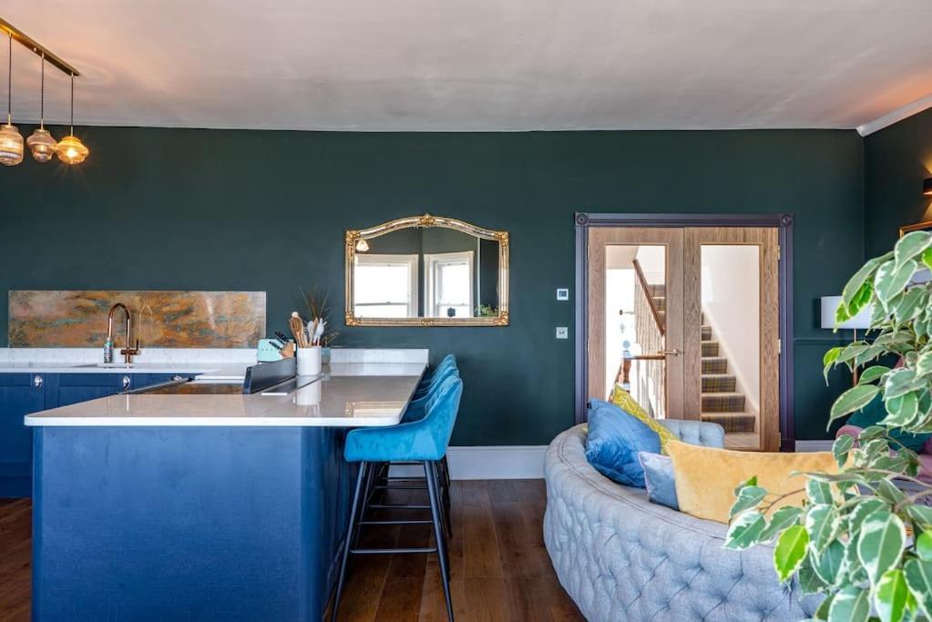 Luxury Duplex Penthouse On The Beach With Panoramic Sea Views Herne Bay Esterno foto